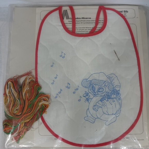 VTNG Crewl Christmas Idea Kit Quilted Squirrel Bib New In Package 8X10 1975 - Picture 4 of 4